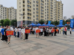 为参赛邻里加油鼓劲